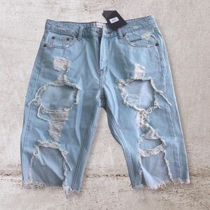 Tobi Lindsay light wash Bermuda shorts